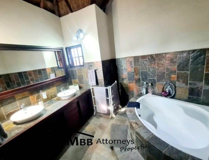 7 Bedroom Property for Sale in Viljoenskroon Free State